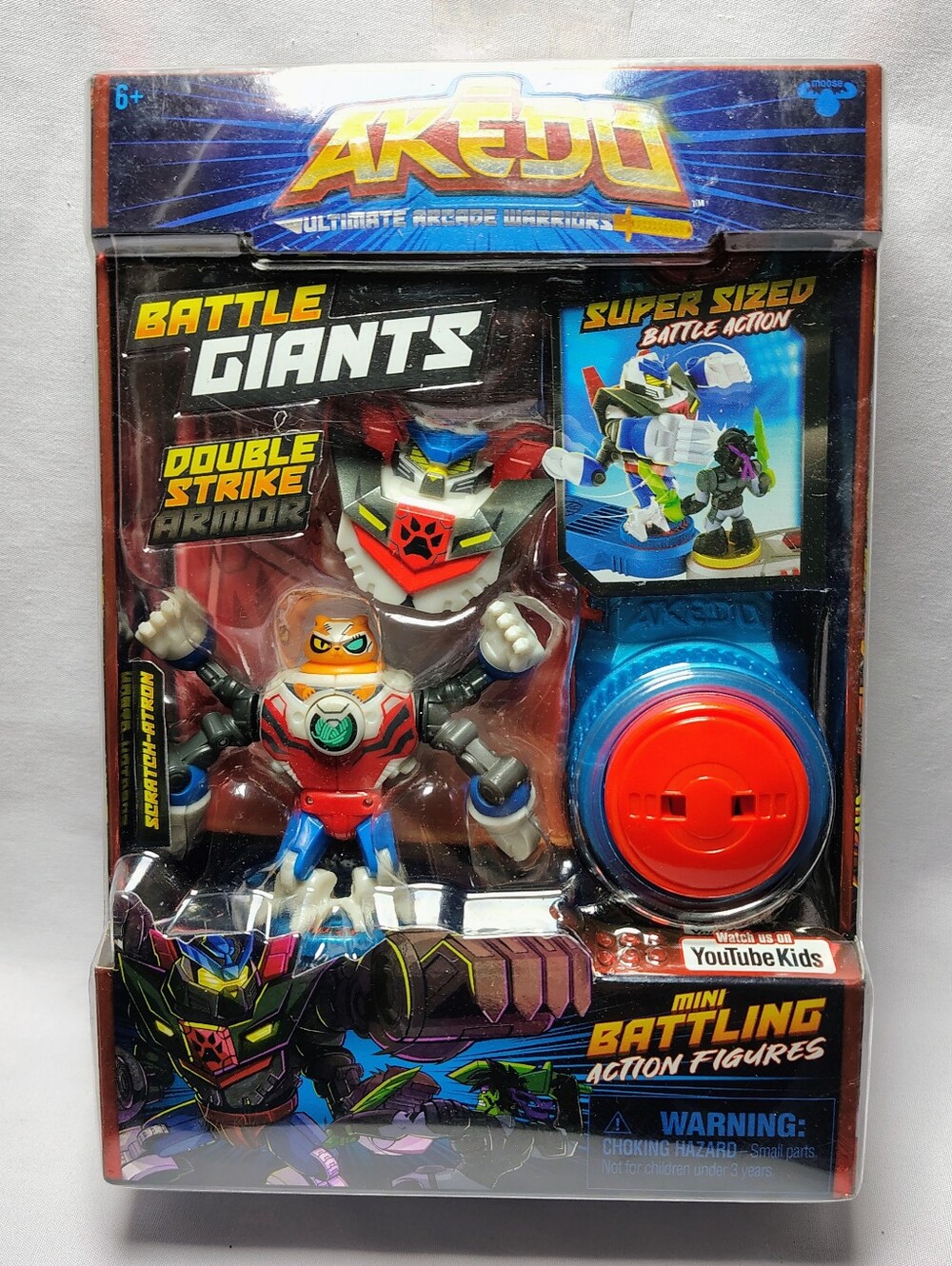 Akedo Ultimate Arcade Warriors Battle Giants Scratch-Atron Action Figure NEW